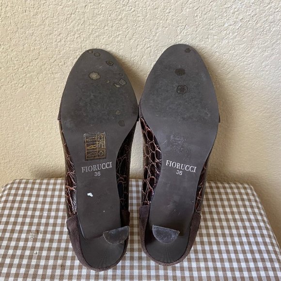 Fiorucci Leather Heel Croc Pattern Suede Pump Brown Size: 36 (US:6) - Picture 8 of 12